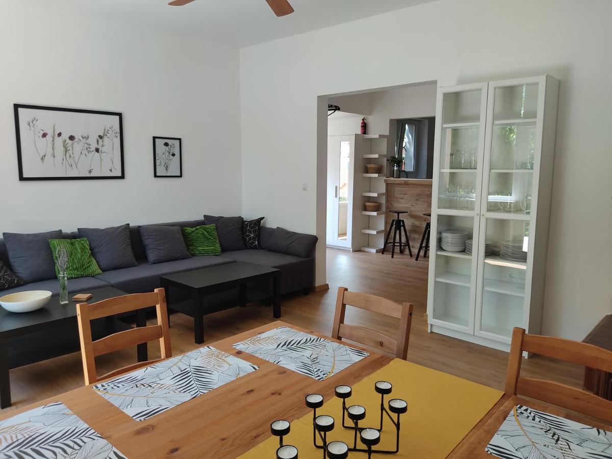 Flora House 3 Minutes From Lake Balaton Keszthely Ngoại thất bức ảnh
