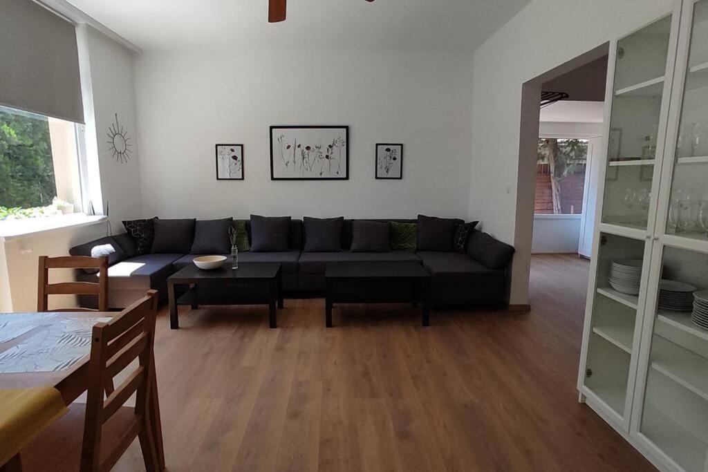 Flora House 3 Minutes From Lake Balaton Keszthely Ngoại thất bức ảnh
